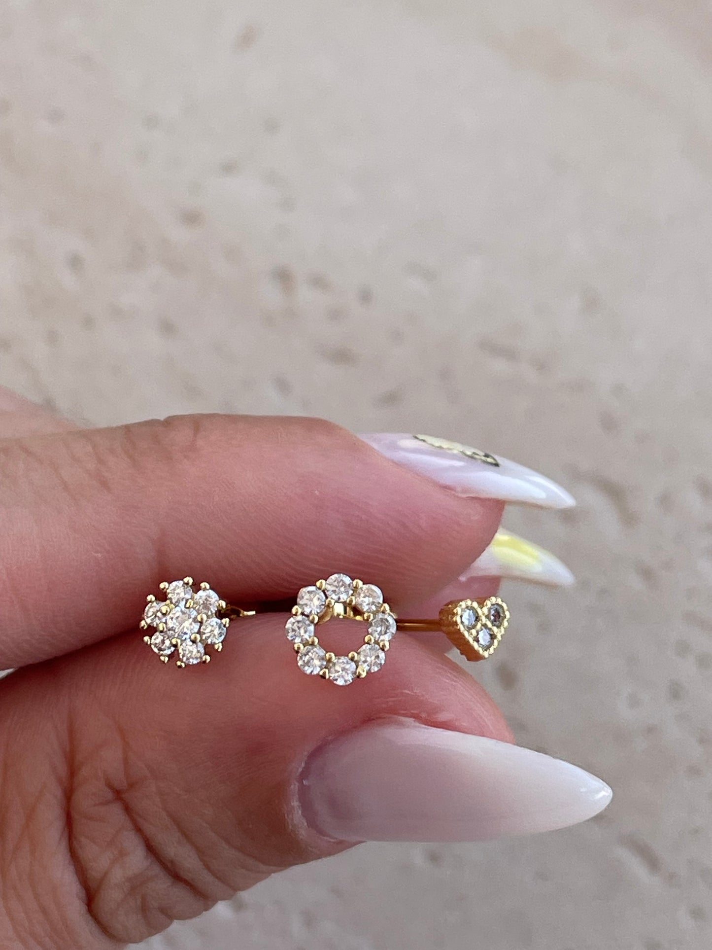 brinco piercing flor I