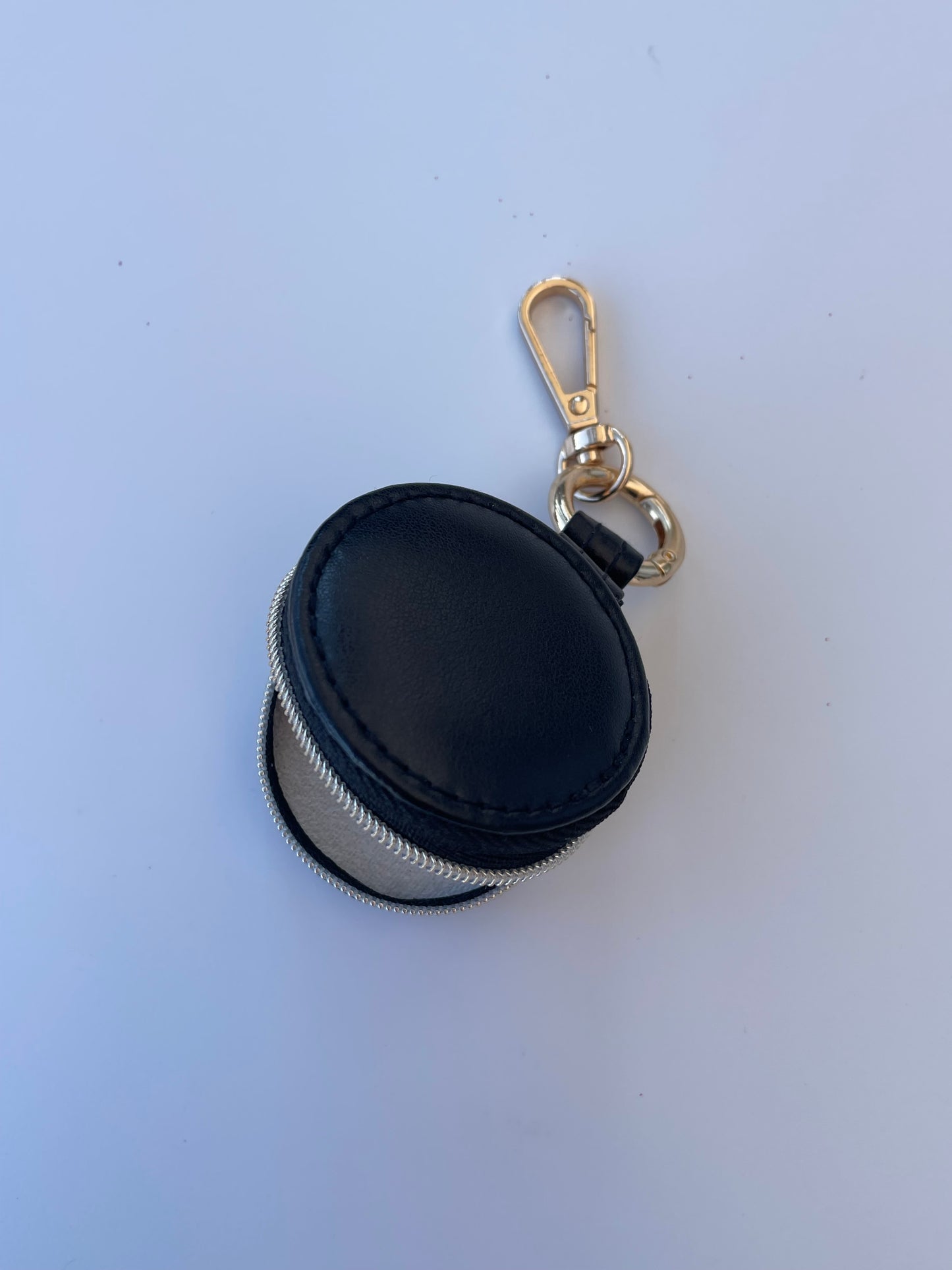 mini guarda-jóias rendondo em porta-chaves
