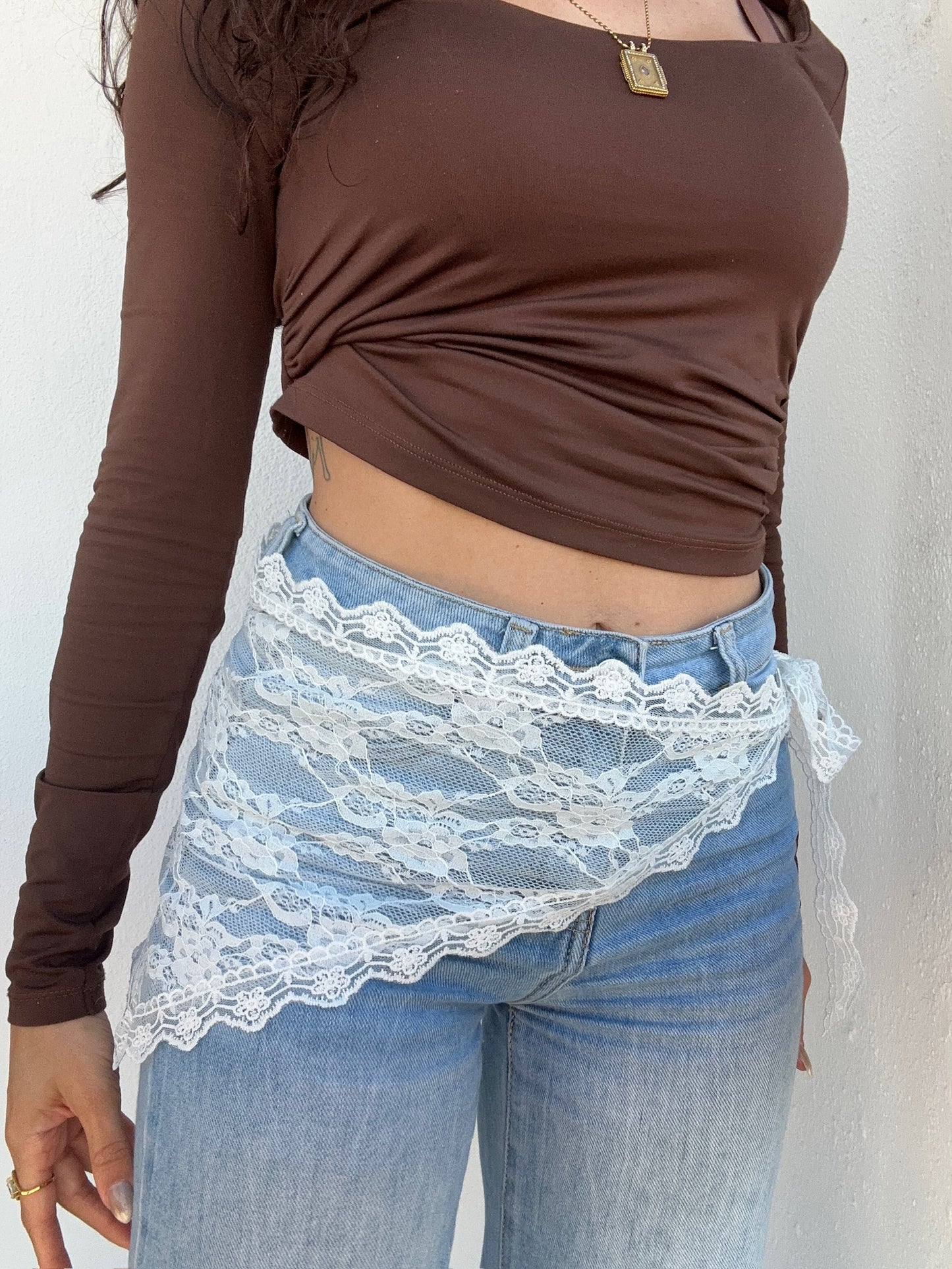 Lenço / pareo triângulo de renda