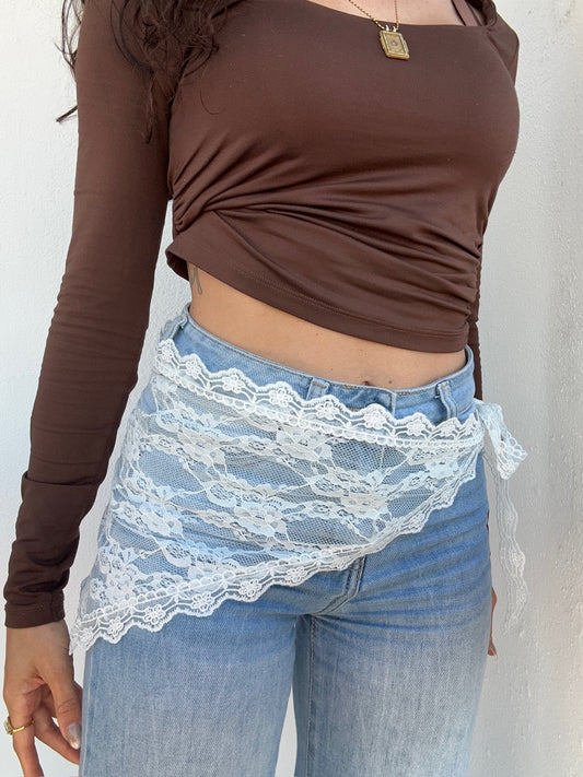 Lenço / pareo triângulo de renda