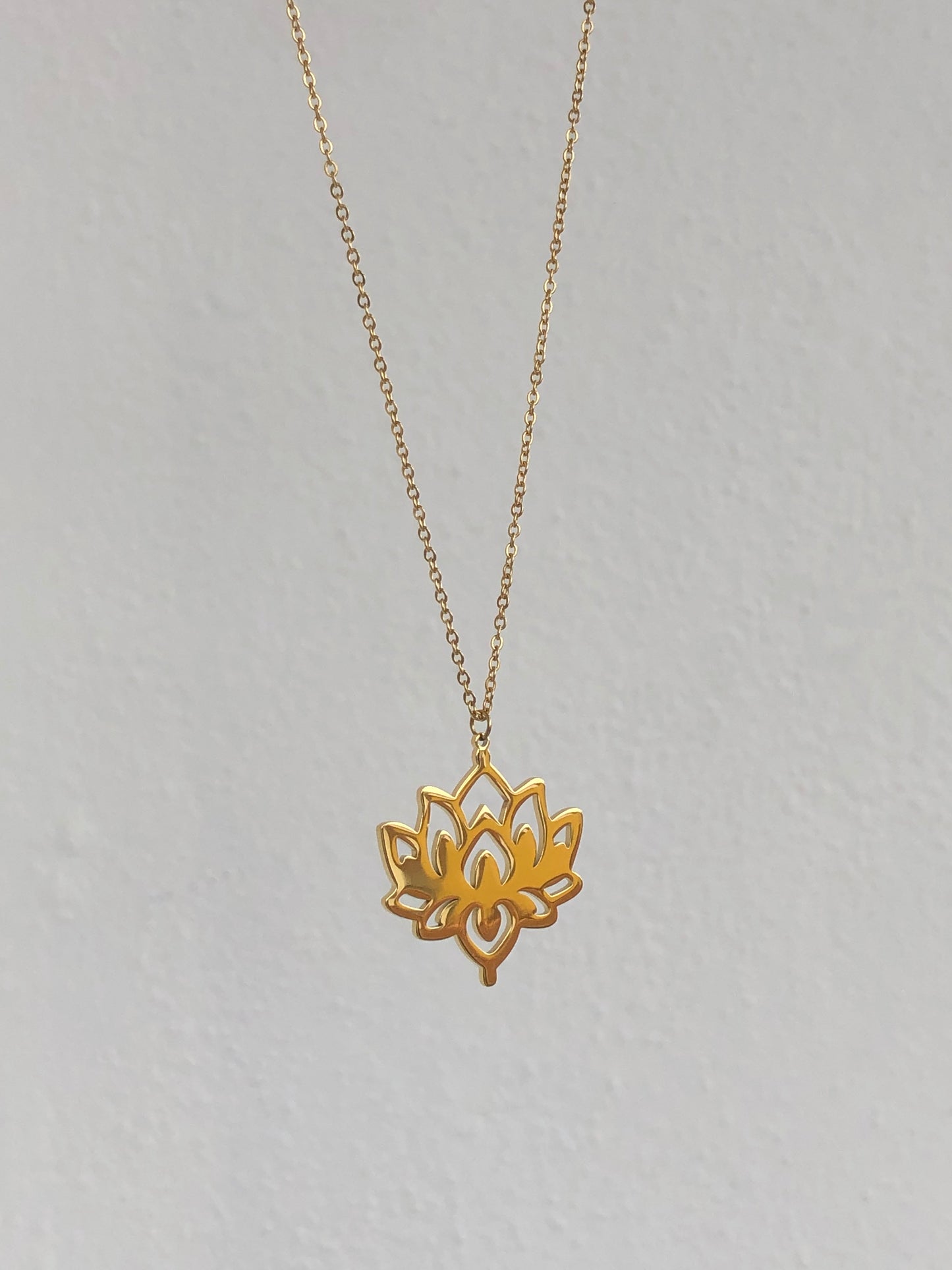 colar flor de lotus