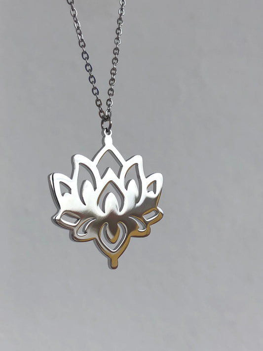 colar flor de lotus