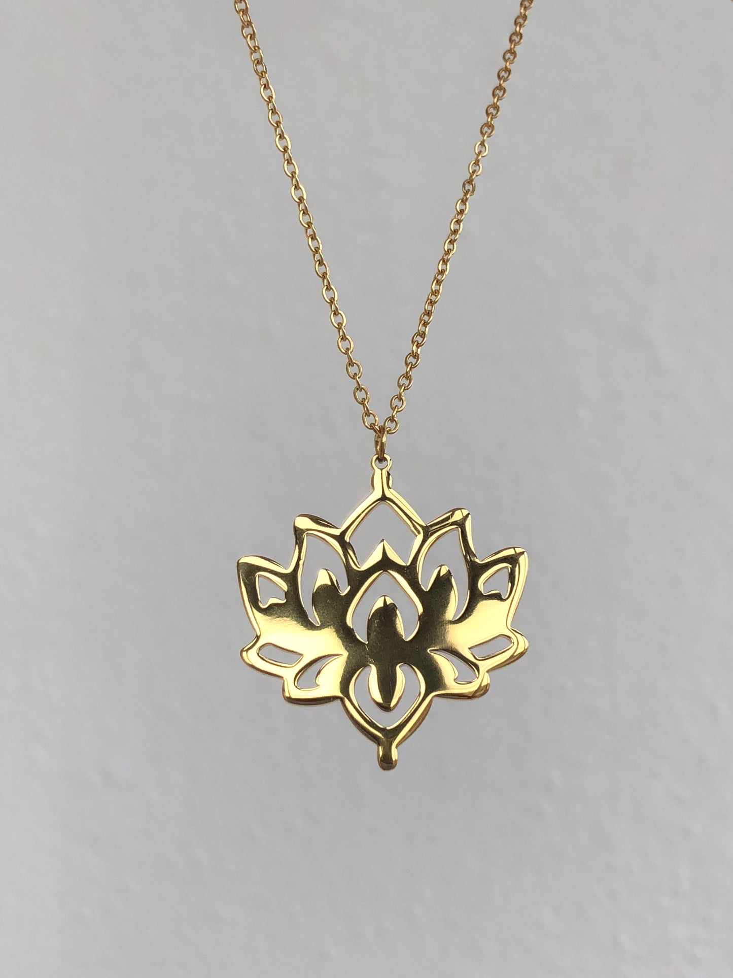 colar flor de lotus